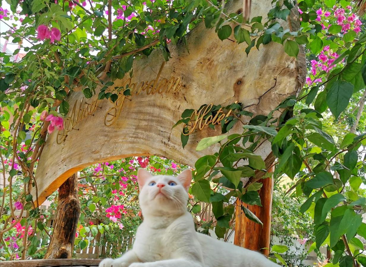 Alisa Garden Boutique Hotel パングラオ エクステリア 写真